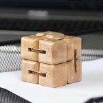 Cubo Infinito de Madera