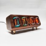 Reloj Nixie de Madera Maciza – Image 3