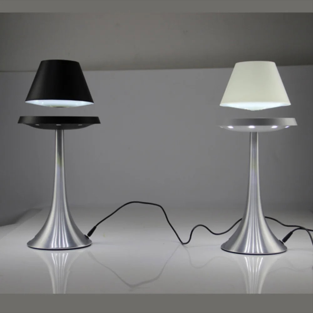 lampe-a-abat-jour-en-levitation-1 Lámpara Levitante con Pantalla – Image 1