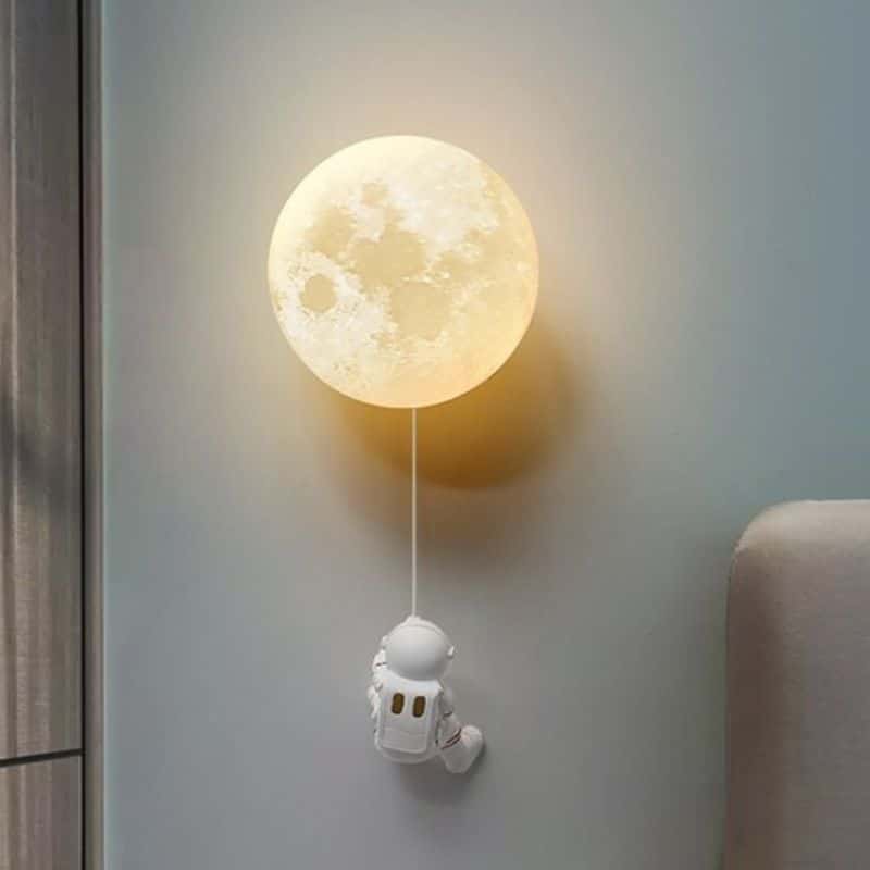 lampe-astronaute-suspendue-1 Lámpara Astronauta Colgante – Image 1