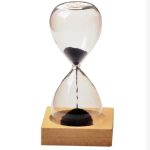 Reloj de arena magnético de cristal – Image 5