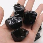 Obsidiana Bruta