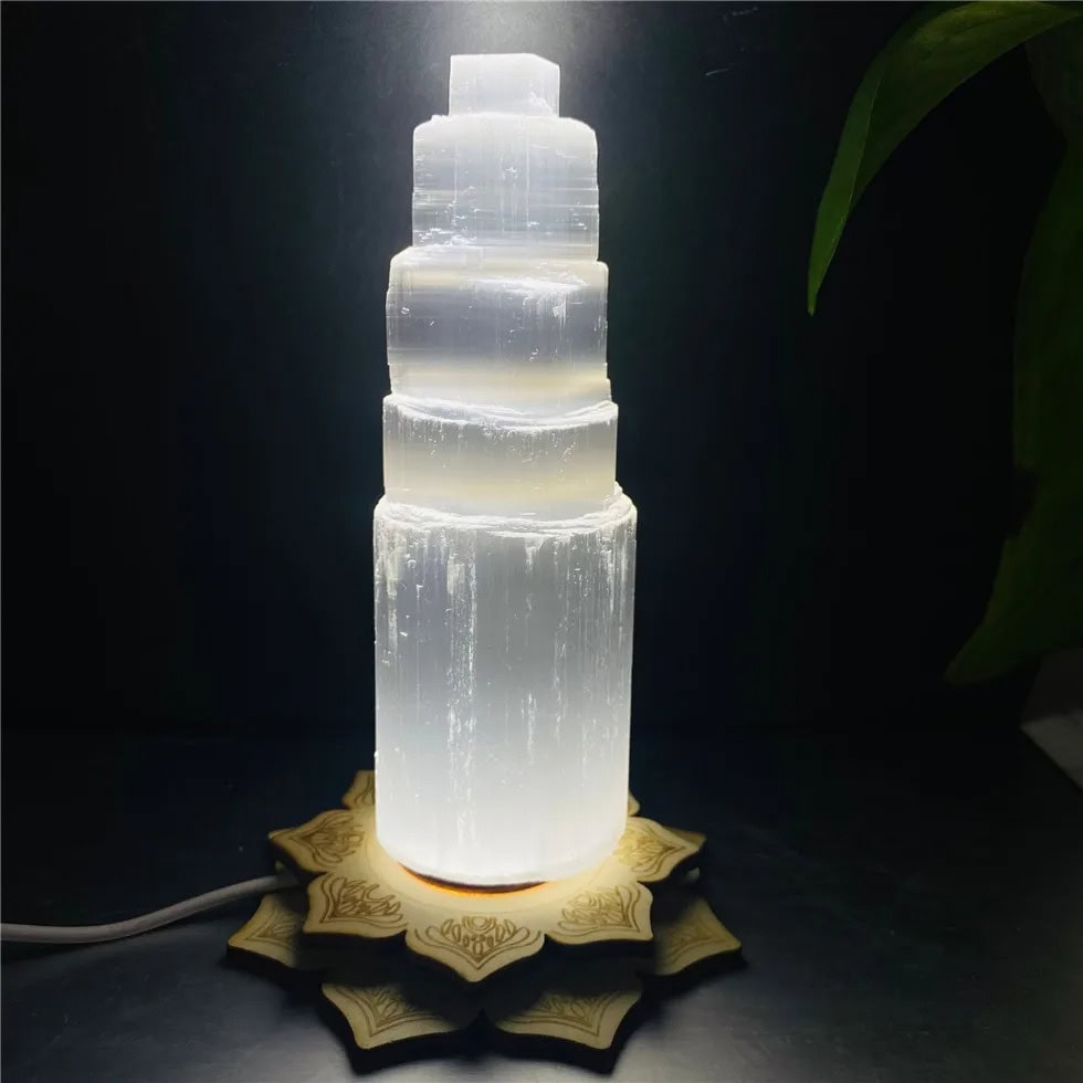 lampe-selenite-cristal-mandala-1 Lámpara de selenita con cristal y mandala – Image 1