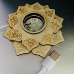 Lámpara de selenita con cristal y mandala – Image 2