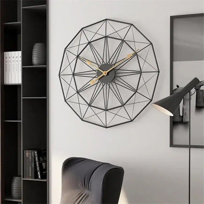 grosse-horloge-murale-originale-en-fer-1 Reloj de pared grande y original de hierro – Image 1