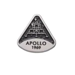 Badge de la mission Apollo 1969 représentant le module lunaire, avec le nom "APOLLO" et l'année "1969", symbole historique de l'exploration spatiale.