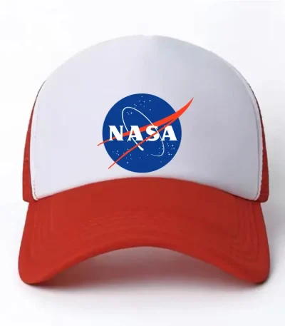 Casquette NASA avec logo emblématique, idéale pour les amateurs d'astronomie et de sciences. Parfaite pour la mode ou la décoration d'intérieur à thème spatial.