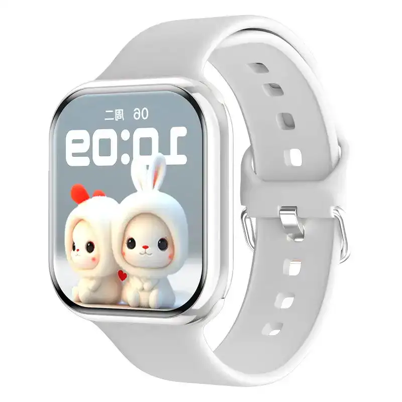 montre-connectee-originale-1 Montre connectée pour enfants avec design de lapins mignons, écran numérique et bracelet blanc, idéale pour suivre l'heure et ajouter une touche ludique à la tenue.