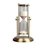 Horloge à sable en verre avec cadre en laiton doré, symbole de temps et de science, parfait pour la décoration de bureau ou d'étagère.