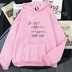 Veste à capuche rose avec imprimé d'équations physiques, style décontracté et tendance, idéale pour les amateurs de science et de mode.