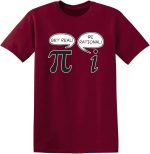 T-shirt rouge avec symbole Pi et symbole "i" discutant, slogans "Get real!" et "Be rational!".