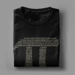 T-shirt noir avec impression de formules chimiques, chiffres et données scientifiques, parfait pour les amateurs de science et de technologie.