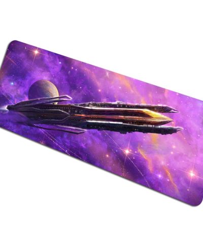 Illustration d'un vaisseau spatial futuriste naviguant dans un univers coloré avec des étoiles et une planète en arrière-plan.