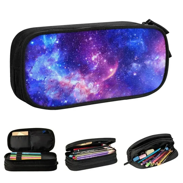 Étui à crayons avec motif galaxie et étoiles, parfait pour la décoration scientifique et la papeterie.