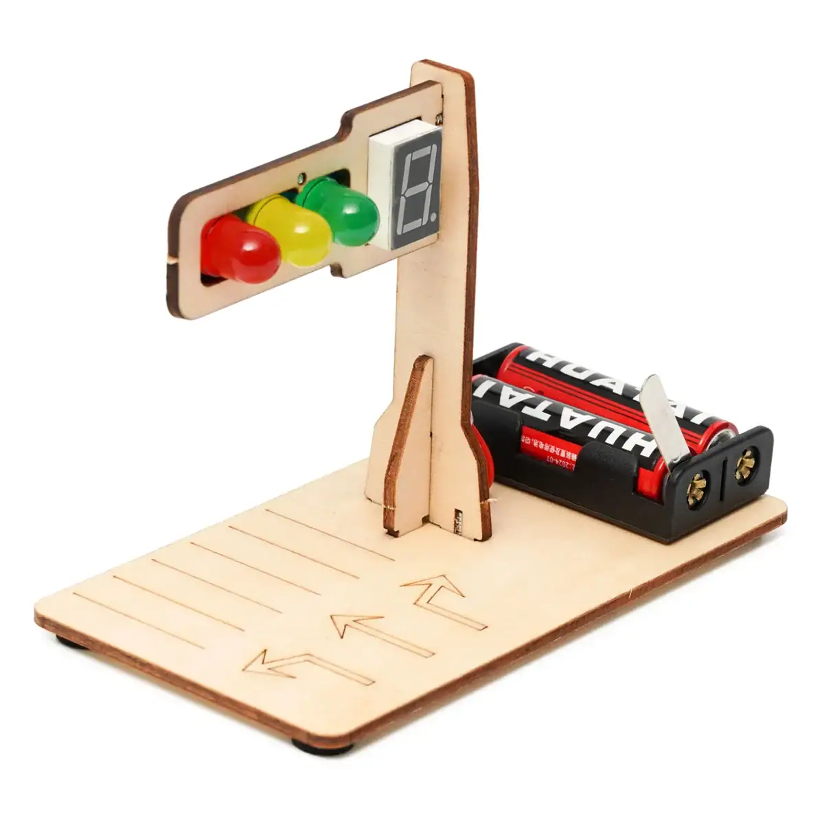 jeu-electrique-feux-tricolore-a-fabriquer-1 Panneau de signalisation éducatif en bois avec feux de circulation et compteur numérique, idéal pour l'apprentissage de la sécurité routière pour enfants.