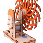 Moteur à vent en bois avec hélice orange, composants mécaniques et électriques pour projet éducatif scientifique.