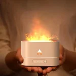 Diffuseur d'huiles essentielles avec flammes LED, créant une atmosphère apaisante et chaleureuse dans votre intérieur.