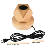 Lampe de bureau en bois avec design géométrique, idéale pour décoration intérieure moderne, avec câble électrique et interrupteur.