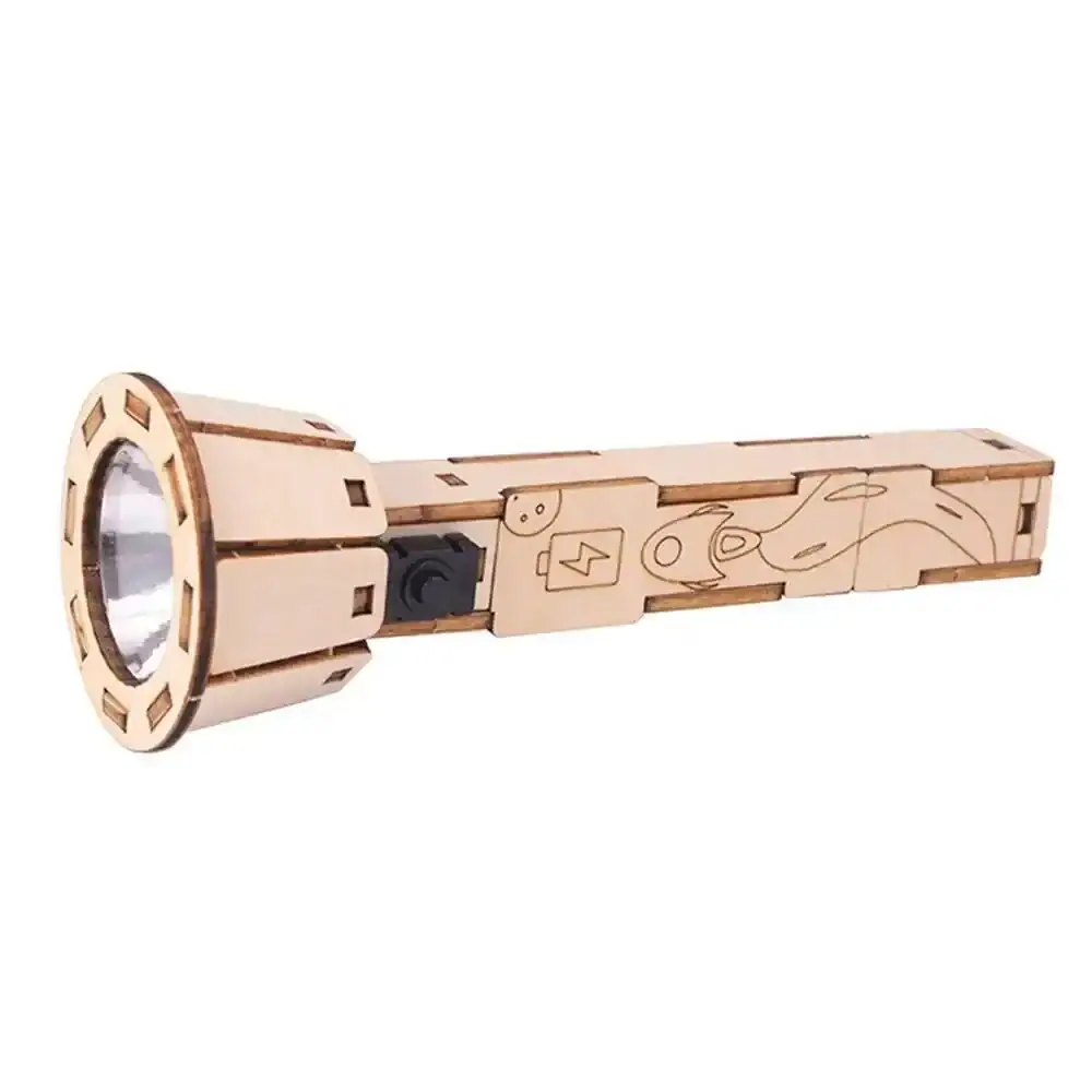 lampe-torche-led-diy-1 Porte-lampe en bois avec circuit électrique intégré, design innovant et écologique, parfait pour décoration scientifique ou comme objet de collection.