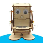 Robot en bois avec yeux en plastique, mécanismes colorés, parfait pour l'apprentissage scientifique et la décoration éducative.