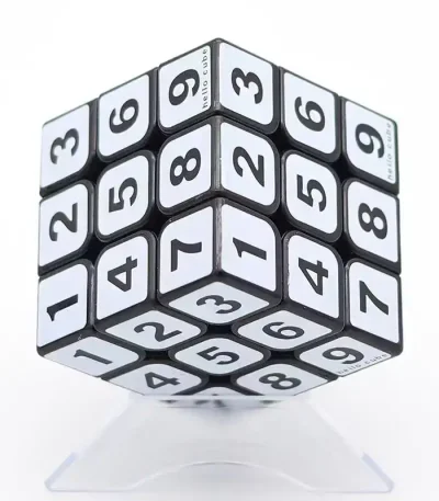 Cube Rubik 3x3 avec chiffres, puzzle éducatif et décoratif, parfait pour stimuler la logique et la concentration.
