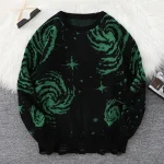 Étole en laine noire avec motifs de galaxies vertes, inspirée de l'univers, idéale pour la décoration ou comme accessoire de mode original.