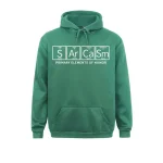 Sweat à capuche vert avec formule chimique "SArCaSm" et la mention "Éléments principaux de l'humour" pour un style décontracté et amusant.